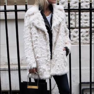 TOPSHOP FAUX FUR COAT